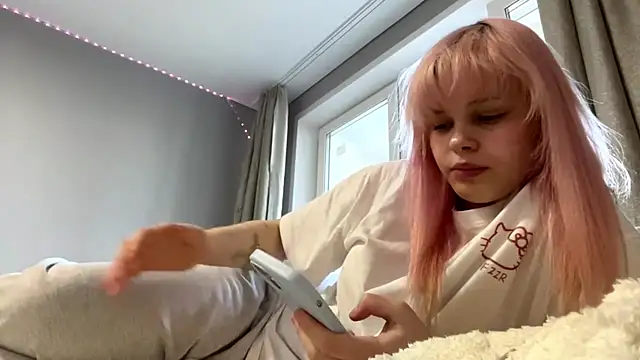 Iam Eshly online show from April 15, 10:22 am