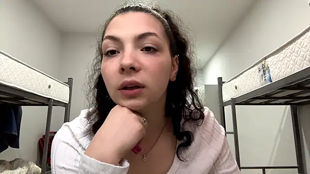 SharieLangan online show from April 20, 3:26 pm