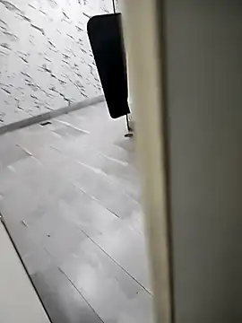 itsmemadhu2019 online show from May 9, 12:10 pm