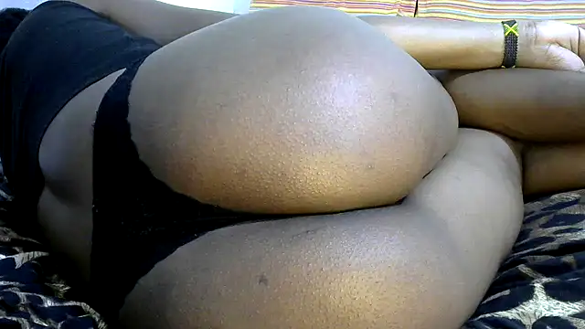 Hot-Juicy- online show from April 21, 1:42 am