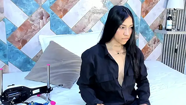 sophiaa 33 online show from April 20, 3:09 am