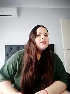 Snapshot of estrell4 chatting on June 11, 1:31 pm estrell4 online show from June 11, 1:31 pm