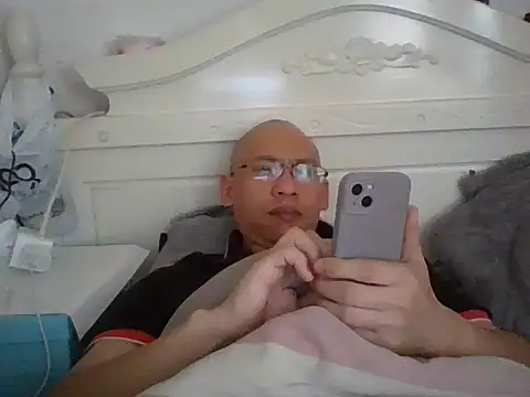 benly118 online show from April 14, 1:00 am