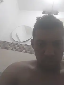 Snapshot of alex_2017blallove chatting on June 15, 6:10 pm alex 2017blallove online show from June 15, 6:10 pm