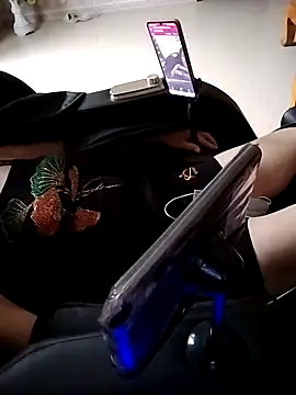 ALonmill online show from April 17, 10:51 am