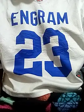 Beverlyswees online show from April 15, 5:03 am