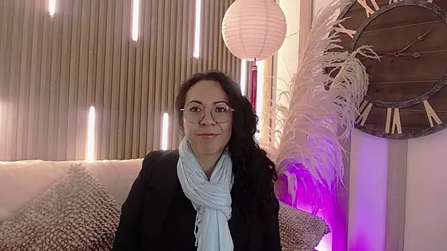 Velvet Curly online show from May 12, 12:35 pm