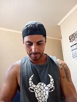 Snapshot of Fittrainer21 chatting on April 27, 9:02 pm Fittrainer21 online show from April 27, 9:02 pm