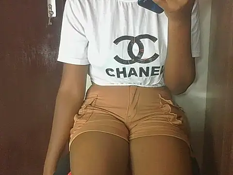 pinky2026chichie online show from April 22, 5:03 pm