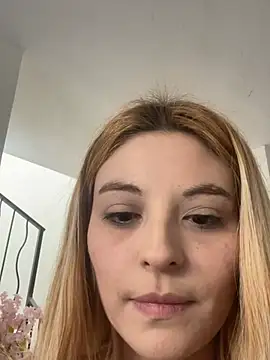 Bunnysweet95 online show from April 17, 10:24 pm