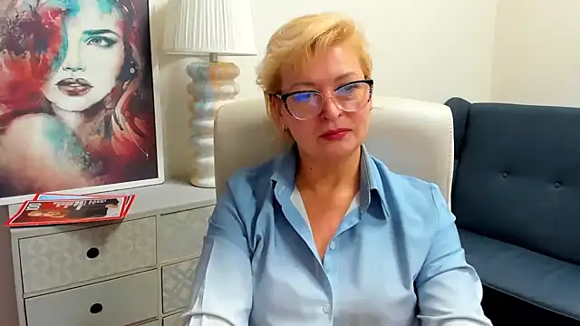 luna xfantasy online show from April 15, 6:31 am