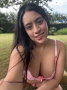 JuliettaGmz online show from April 25, 3:09 pm