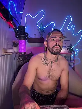 NickyThix online show from April 19, 3:39 am