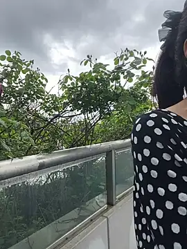 fafade2588 online show from April 14, 8:31 am