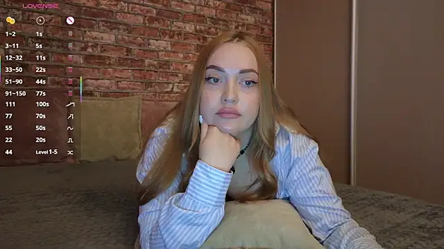 Snapshot of LeryKiss chatting on May 30, 12:35 pm LeryKiss online show from May 30, 12:35 pm