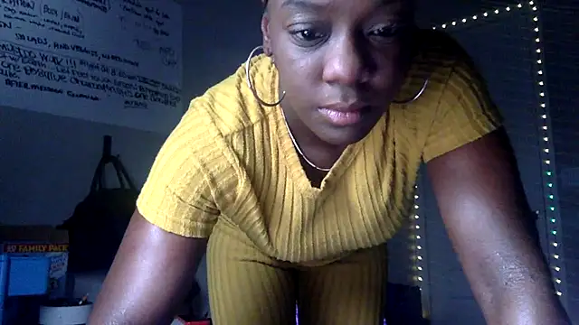 MistressTiny online show from April 20, 7:04 pm