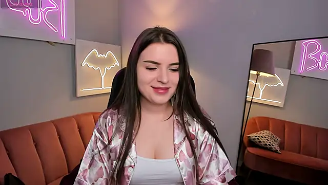AliceLiador  online show from May 10, 2:33 pm