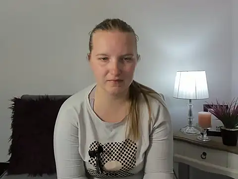 RoseTeacherX online show from April 17, 5:16 pm