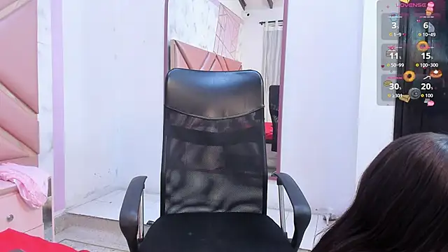 KimberlyBoonee online show from July 1, 9:58 pm