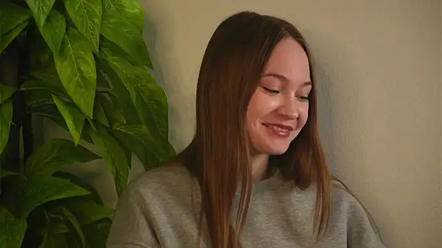 PattieGrzywinski online show from April 21, 12:22 pm