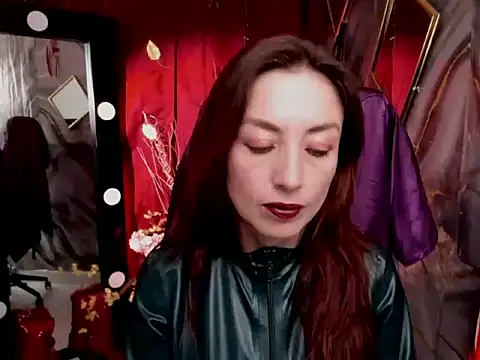 Snapshot of Queenscarlettsecret chatting on May 11, 1:50 pm Queenscarlettsecret online show from May 11, 1:50 pm