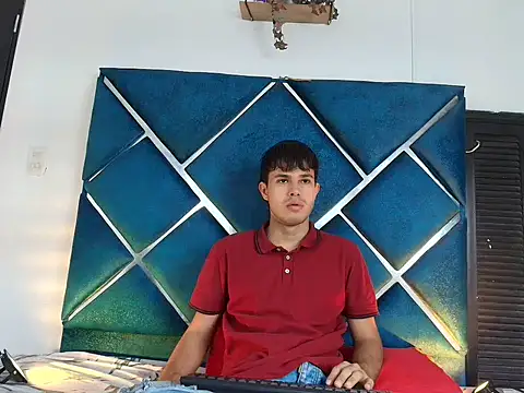 EdwinBoys online show from April 20, 12:52 pm