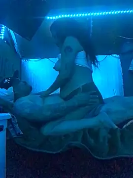 Blackwidow96 online show from April 16, 8:48 am