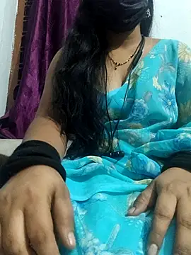 Snapshot of sweetylove01 chatting on June 9, 5:57 pm sweetylove01 online show from June 9, 5:57 pm