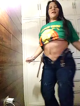 Snapshot of Gaby_lulu chatting on April 19, 9:28 pm Gaby lulu online show from April 19, 9:28 pm