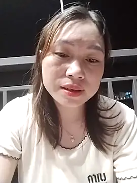 Cong2211 online show from April 16, 1:12 pm