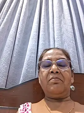 Shalini3456 online show from May 24, 4:23 pm