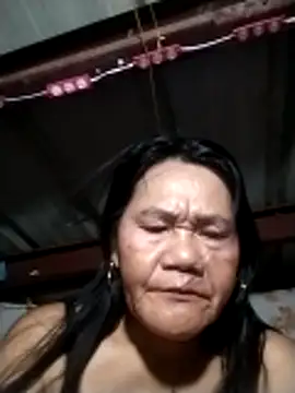 Snapshot of MARIPOSAPINAY chatting on May 4, 9:05 am MARIPOSAPINAY online show from May 4, 9:05 am