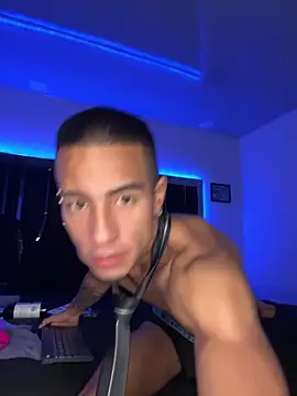willclayy online show from April 29, 12:20 pm