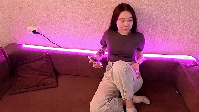 BabySweet001 online show from April 21, 11:05 am