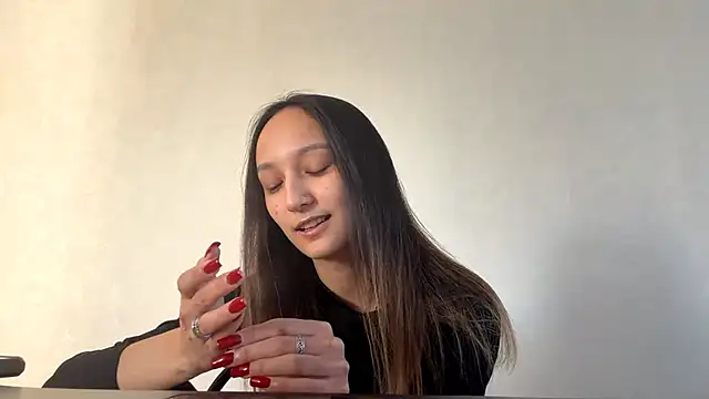 VolatileDear online show from April 16, 1:23 pm