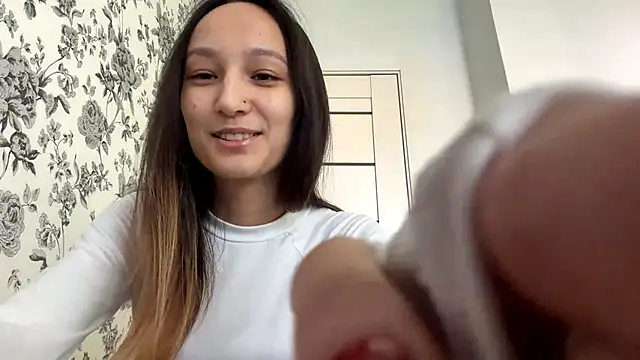 VolatileDear online show from April 17, 1:58 pm