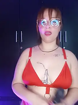 Curves Nina online show from July 3, 3:18 pm