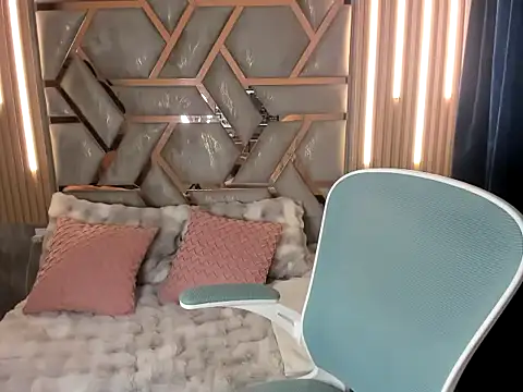 alahia2026 online show from April 16, 6:41 pm