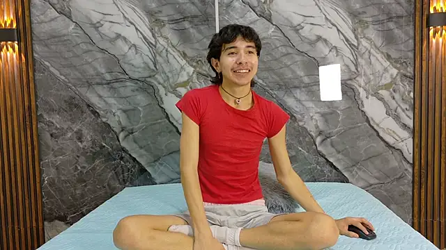 NoahWalker   online show from May 25, 11:05 am