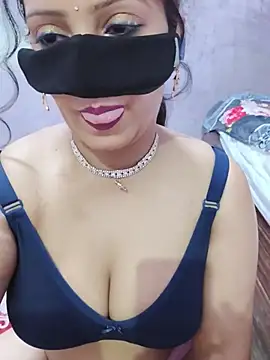 binnik216 online show from July 23, 9:35 pm