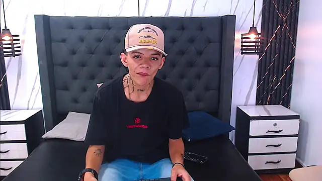 Daniel Guty online show from April 17, 7:17 pm