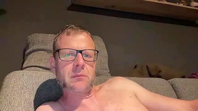 Snapshot of o_florian_o1 chatting on May 27, 7:22 pm o florian o1 online show from May 27, 7:22 pm