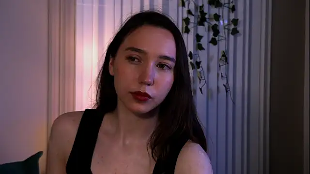 Suzaneey online show from June 20, 6:33 pm