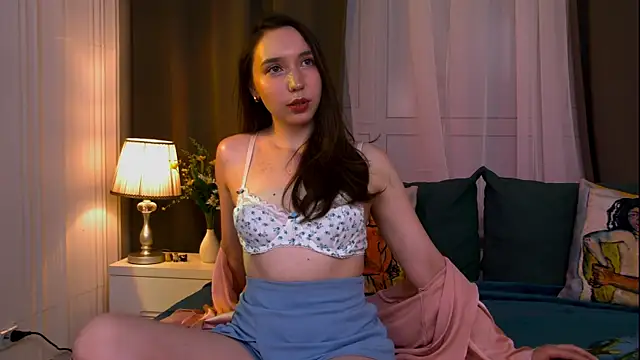 Suzaneey online show from July 7, 10:47 pm
