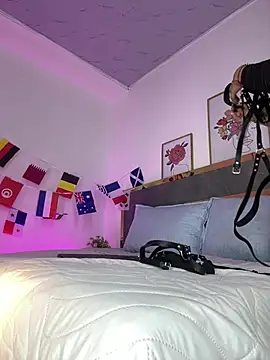 Jenifer Lux online show from July 6, 12:13 pm