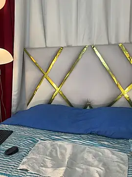 Lila-pinkky online show from April 23, 11:53 am