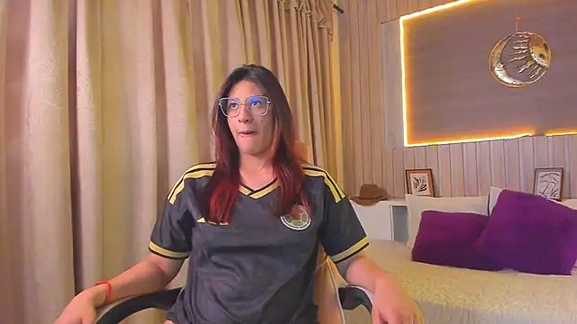 Naughty Kat  online show from June 27, 11:59 am