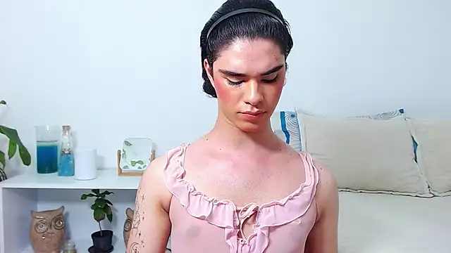 Snapshot of Rosseta_cute1 chatting on June 16, 1:19 am Rosseta cute1 online show from June 16, 1:19 am