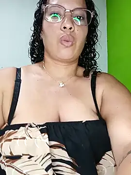 DivaCaliente1 online show from May 12, 1:14 am