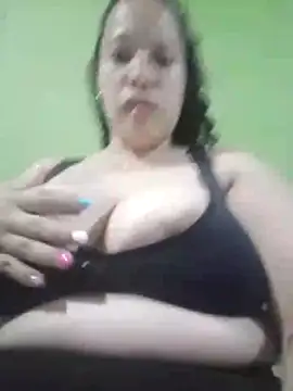 DivaCaliente1 online show from May 14, 3:24 am